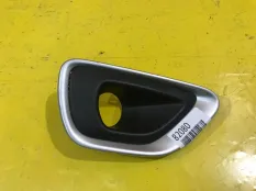 Накладка противотуманной фары передняя правая Jeep