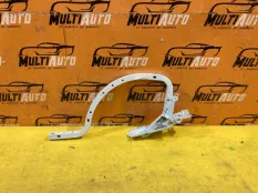 Петля крышки багажника задняя левая Toyota Camry