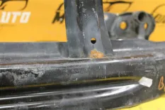 Усилитель бампера передний Volkswagen Passat B6