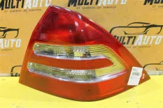 Фонарь правый Mercedes C-Classe W203 2000-2004