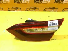 Фонарь внутренний правый Toyota Camry 70 2017-2021