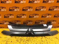 Решетка радиатора Mitsubishi Outlander 3 2018-