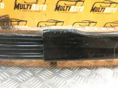 Усилитель бампера задний Jeep Grand Cherokee WK2