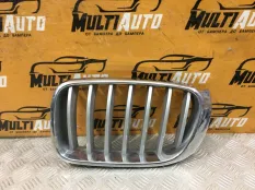 Решетка радиатора передняя левая BMW X3 F25
