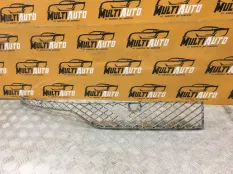 Решетка в бампер передняя левая Bentley Bentayga 1