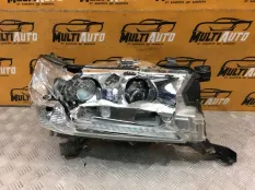 Фара передняя правая Toyota Land Cruiser 200