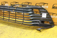 Решетка в бампер Toyota Camry 70 2017-2021