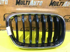 Решетка радиатора передняя правая BMW X3 G01