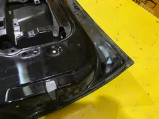 Борт крышки багажника Toyota Land Cruiser 200
