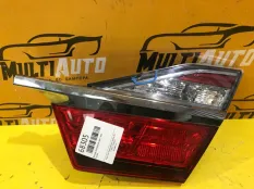 Фонарь внутренний правый Toyota Camry 55 2014-2017
