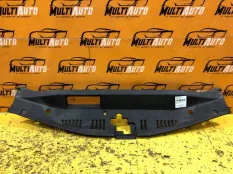 Накладка замковой панели передняя Toyota Camry 70
