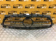 Решетка радиатора передняя Mercedes E classe W213