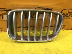 Решетка радиатора передняя правая BMW X3 F25