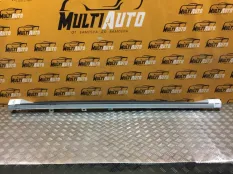 Накладка порога правая Mitsubishi Pajero 4