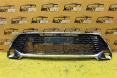 Решетка в бампер передняя Toyota Camry 55