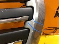 Решетка радиатора Toyota Land Cruiser 200