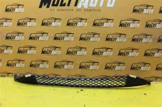 Решетка в бампер передняя Mercedes A-classe W176