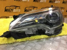 Фара передняя левая Toyota Fortuner 2 AN160