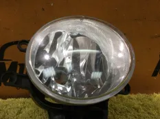 Фара противотуманная передняя правая Toyota