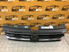 Решетка радиатора Volkswagen Tiguan 2 2016-2020