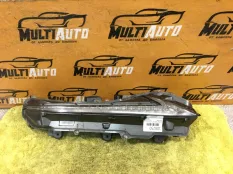 Дневной ходовой огонь передний правый Lexus NX 1