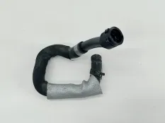 Патрубок системы охлаждения Volkswagen Touareg 2