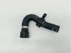 Патрубок системы охлаждения Volkswagen Touareg 2