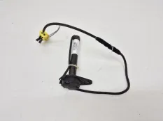 Пиропатрон капота Mercedes CLA