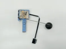 Датчик уровня топлива Volkswagen Touareg 2