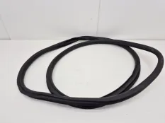 Уплотнитель двери Mercedes A180