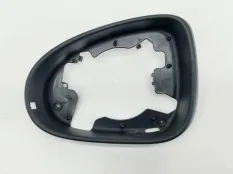 Рамка зеркала Volkswagen Touareg 2