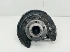 Кулак Mercedes CLA