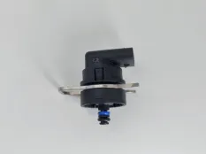 датчик давления топлива Mercedes CLA