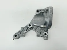 Кронштейн двигателя Mercedes CLA