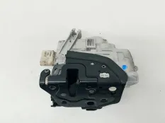 замок двери Volkswagen Touareg