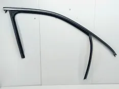 Уплотнитель стекла Volkswagen Touareg