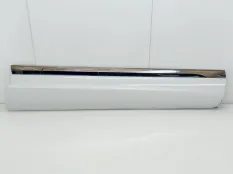 Молдинг двери Volkswagen Touareg