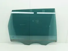 Стекло двери Volkswagen Touareg 2