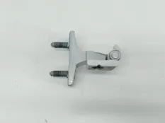 петля двери Mercedes CLA