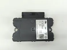 Блок управления стояночным тормозом Volkswagen Touareg