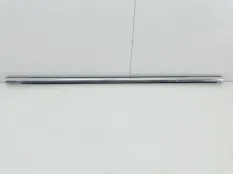 молдинг стекла Volkswagen Touareg 2