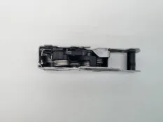 замок капота Volkswagen Tiguan