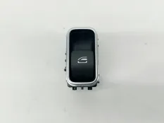 Кнопка стеклоподъёмника Mercedes CLA