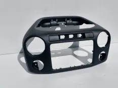рамка магнитолы Volkswagen Amarok