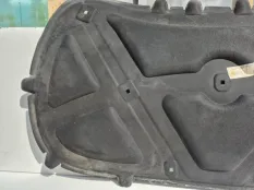 Шумоизоляция капота Volkswagen Amarok