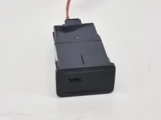 Разъем USB Mercedes CLA