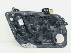 стеклоподъемник Mercedes CLA