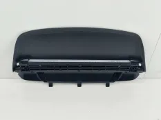 стоп-сигнал Mercedes CLA