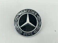 эмблема Mercedes CLA