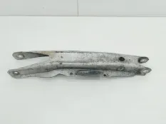 рычаг подвески Mercedes CLA